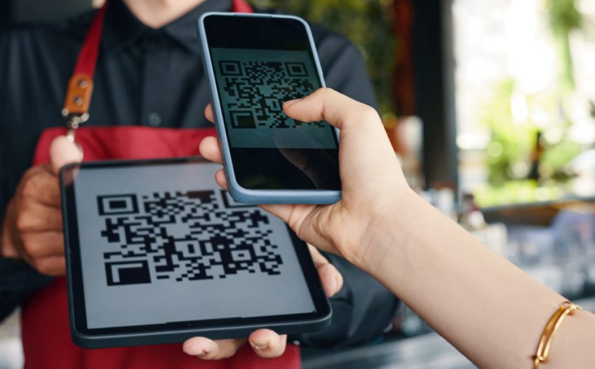 Web Banner with Cafe Guest Scanning QR Code